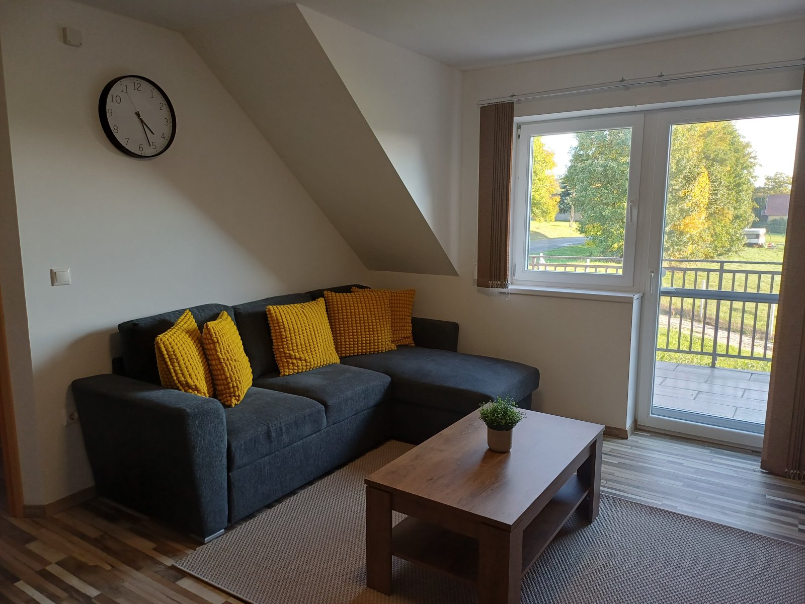 (AAA) Neuwertige Wohnung im Kurort mit Panoramablick (KK008)