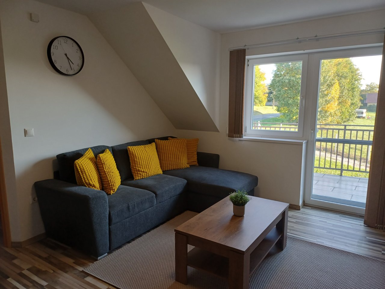(AAA) Neuwertige Wohnung im  Kurort mit Panoramablick (KK008)