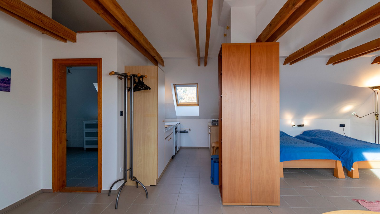 (AAA) Solides, helles Apartmenthaus in sehr guter Lage (33772-2)