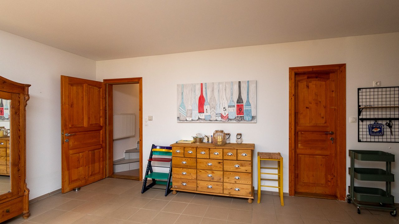 (AAA) Solides, helles Apartmenthaus in sehr guter Lage (33772-2)