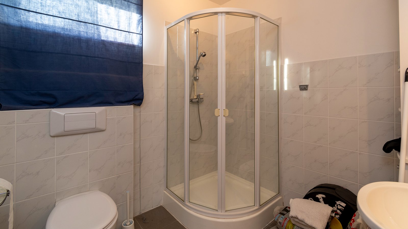 (AAA) Solides, helles Apartmenthaus in sehr guter Lage (33772-2)
