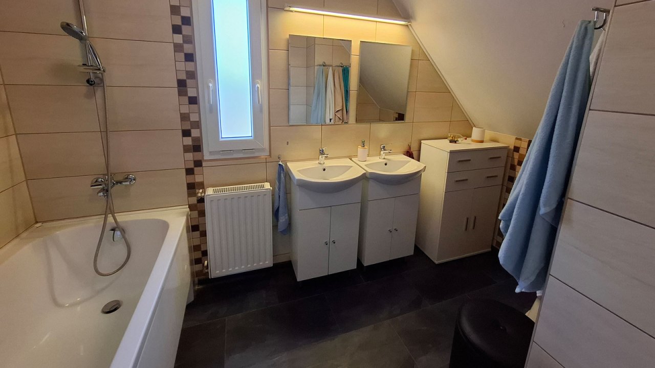 (AAA) Schönes Einfamilienhaus in der Nähe von Zalaegerszeg (33855)