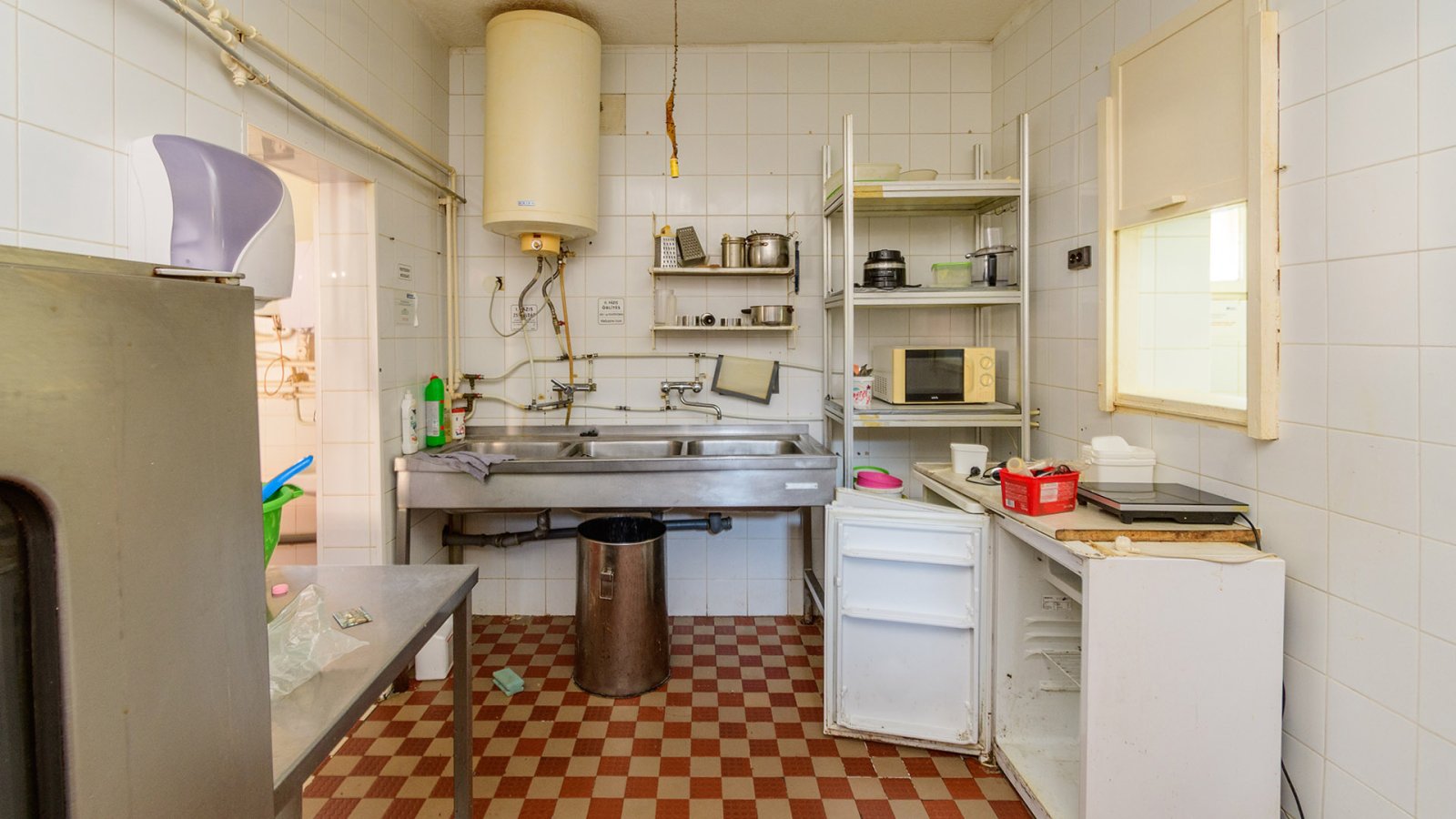 (ABA) Gaststätte / Restaurant mit Betreiberwohnung (33829)
