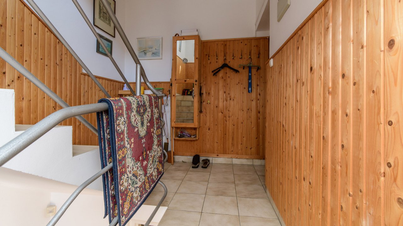 (ABA) Gaststätte / Restaurant mit Betreiberwohnung (33829)