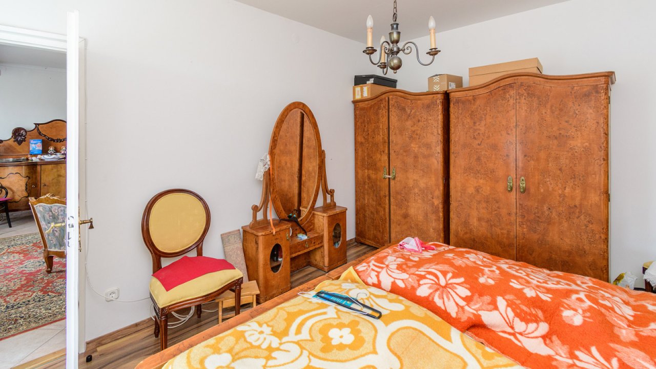 (ABA) Gaststätte / Restaurant mit Betreiberwohnung (33829)