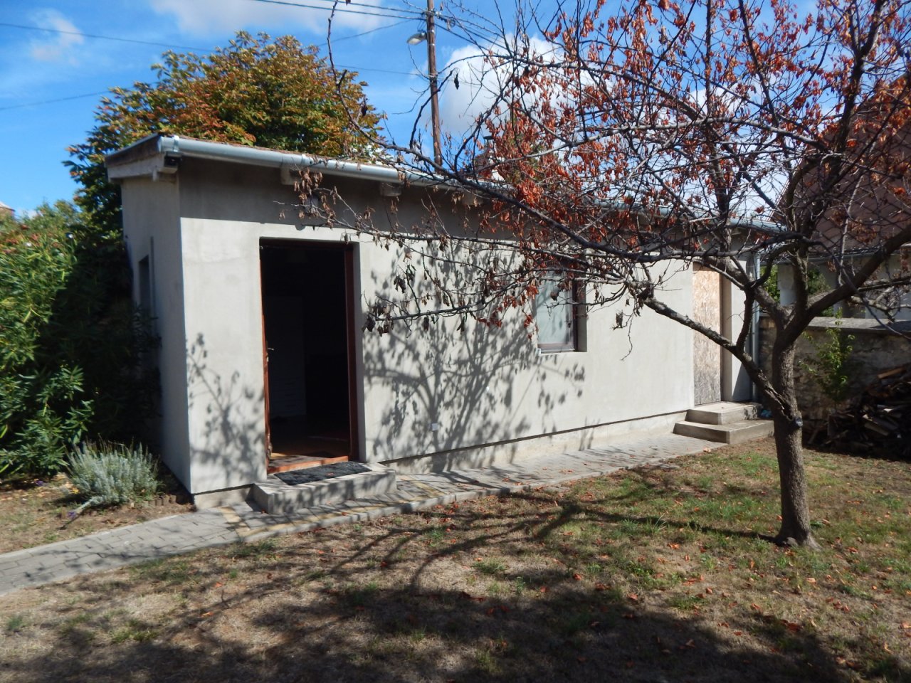 (AAA) Bürgerliches Einfamilienhaus in der Gartenlage der netten Gemeinde Tapolca (EH006)