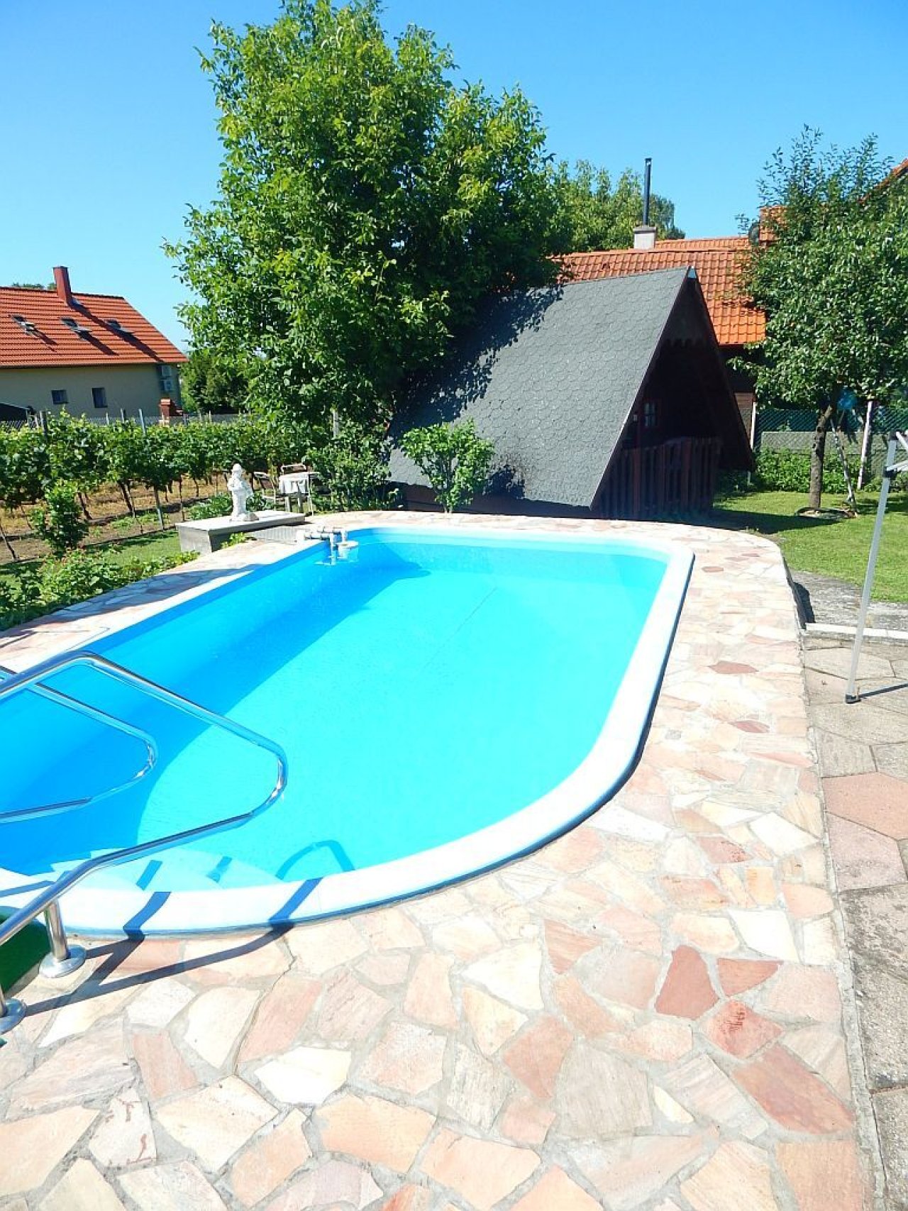 (AAA) Einzigartiges Haus am Nordufer des Balatons mit Pool (EH008)