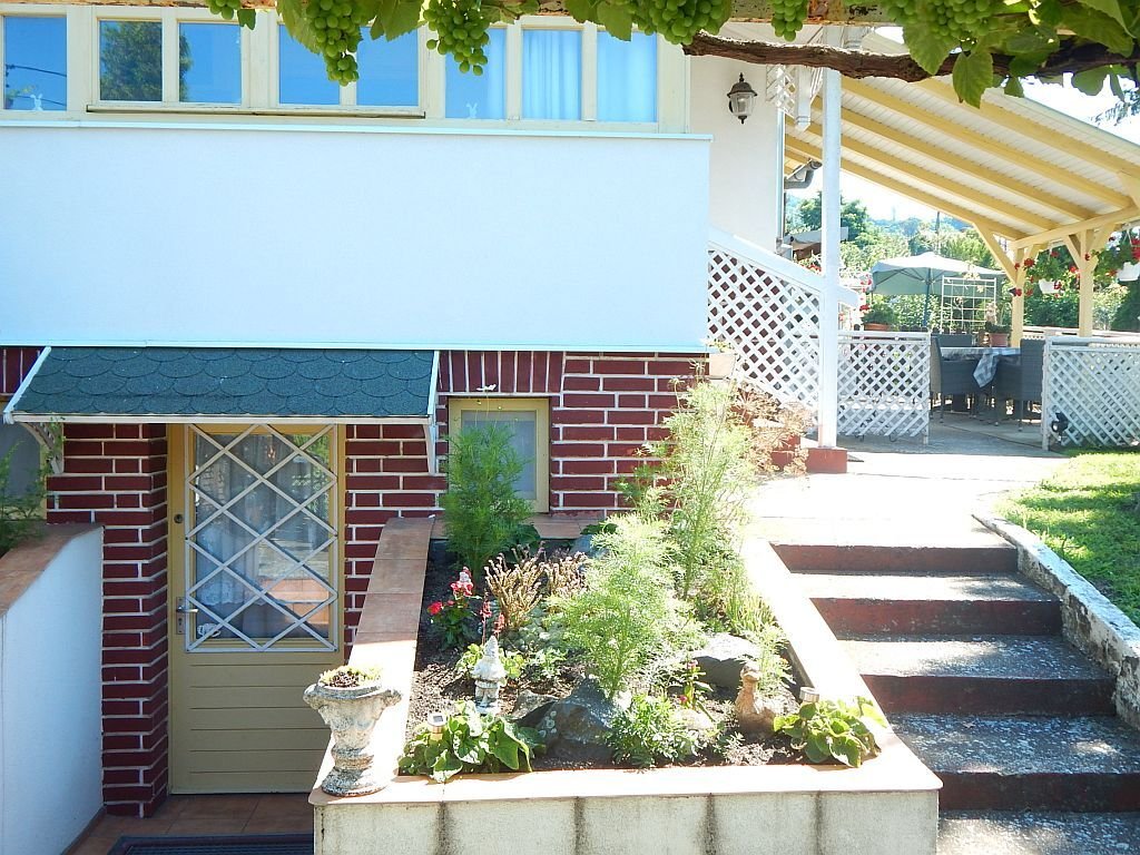 (AAA) Einzigartiges Haus am Nordufer des Balatons mit Pool