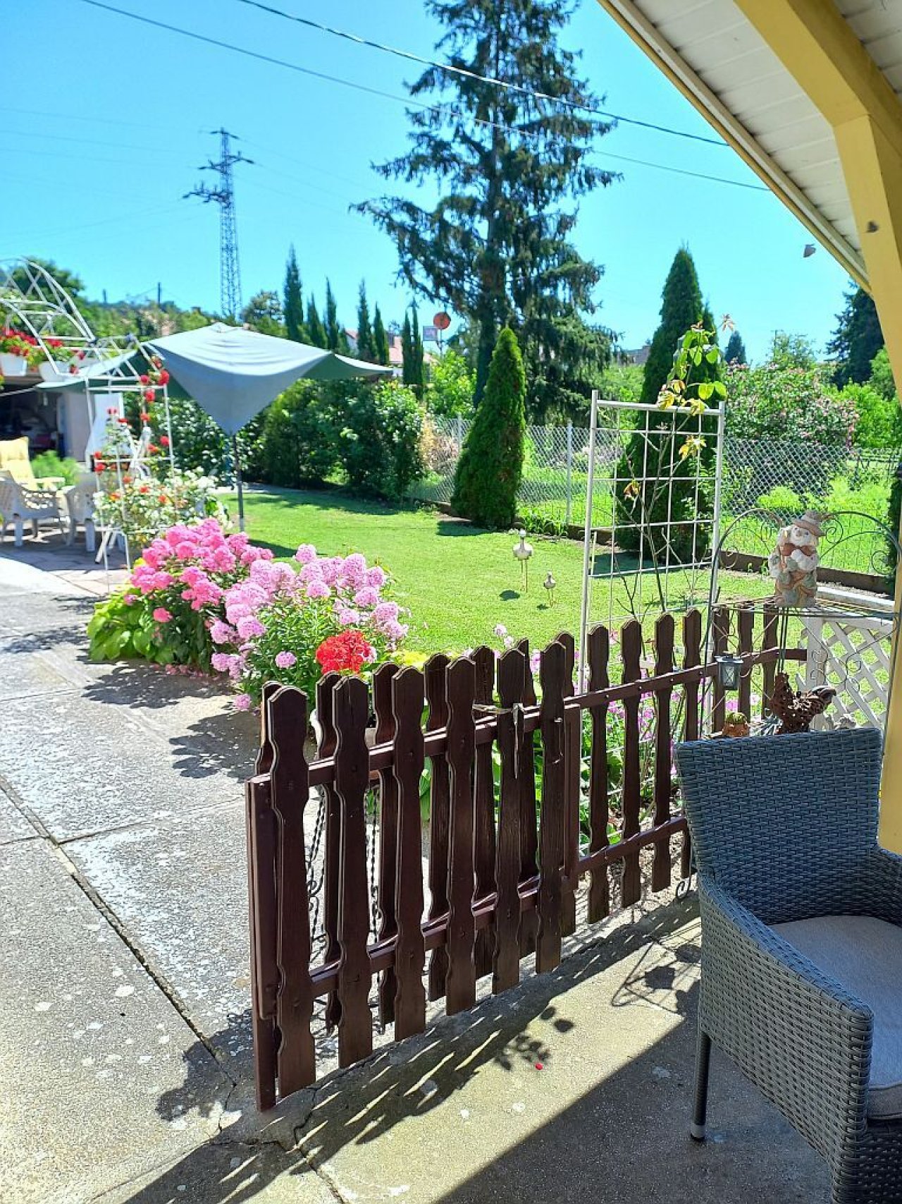 (AAA) Einzigartiges Haus am Nordufer des Balatons mit Pool (EH008)