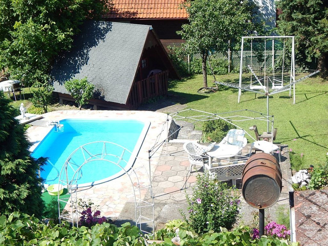 (AAA) Einzigartiges Haus am Nordufer des Balatons mit Pool (EH008)