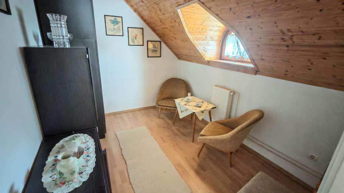 (BAA) Schönes Reetdachhaus an der österreichischen Grenze (WH1601)