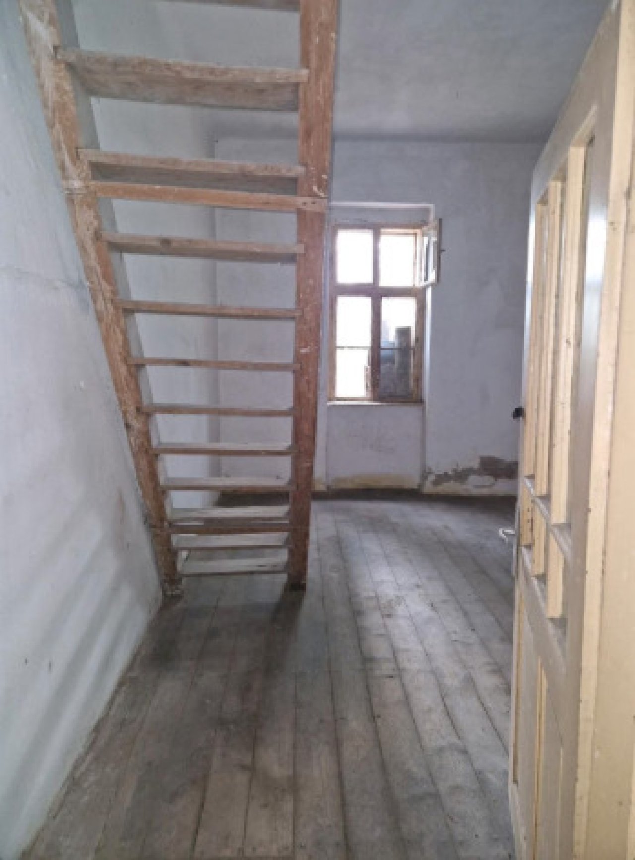 (ACA) Altes Schulhaus im Jugendstil mit viel Potential (ROG08)