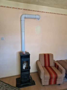 (ACA) Gut erhaltenes Bauernhaus im Orginalzustand und viel Grund (ROG09)