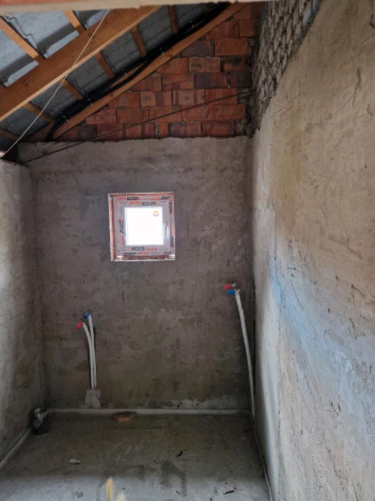 (ABA) Teilrenovierter Bauernhof in Südungarn (ROG12)