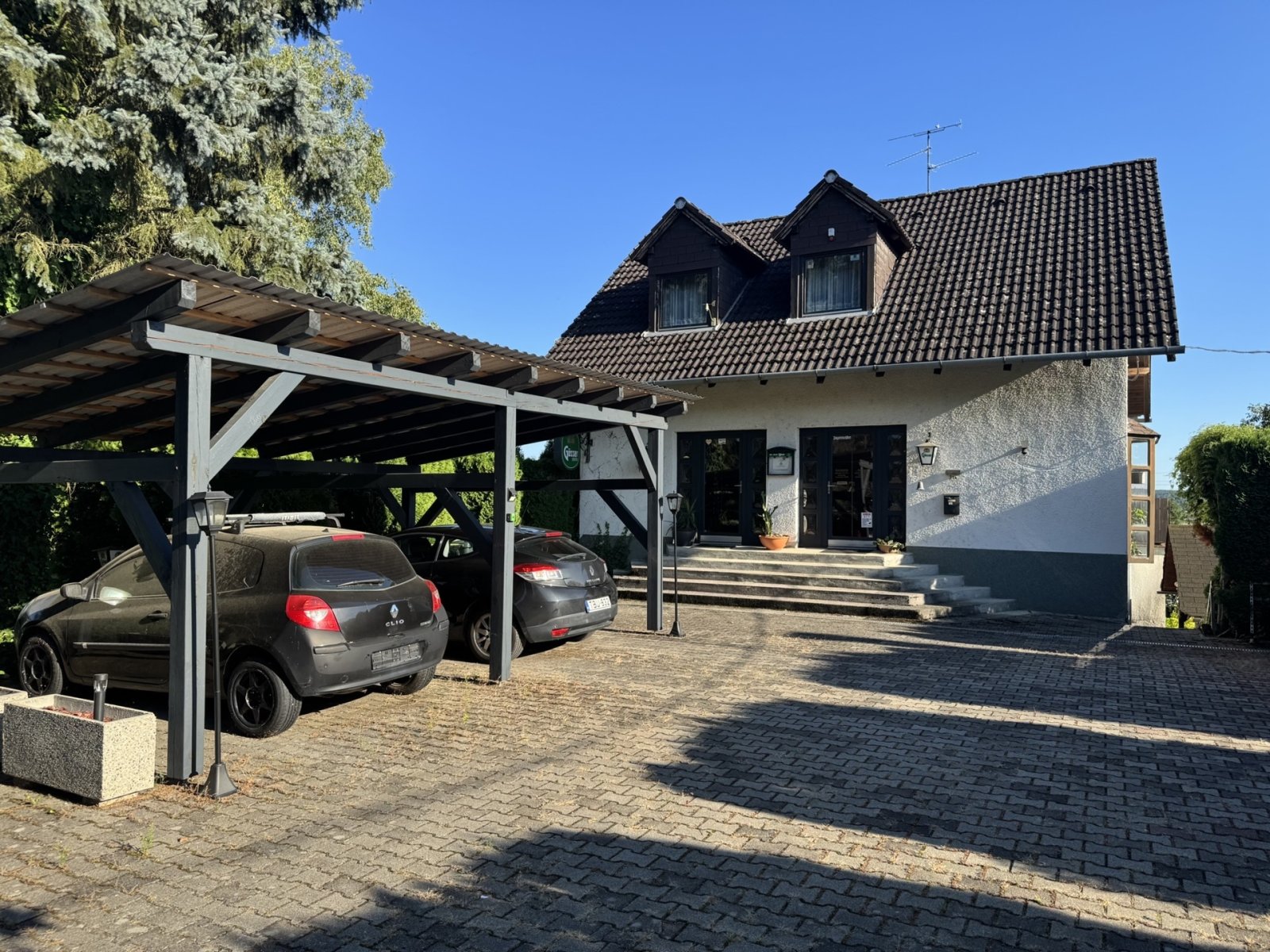 (BAA) Zweigenerationen-Familienhaus Nähe Österreich
