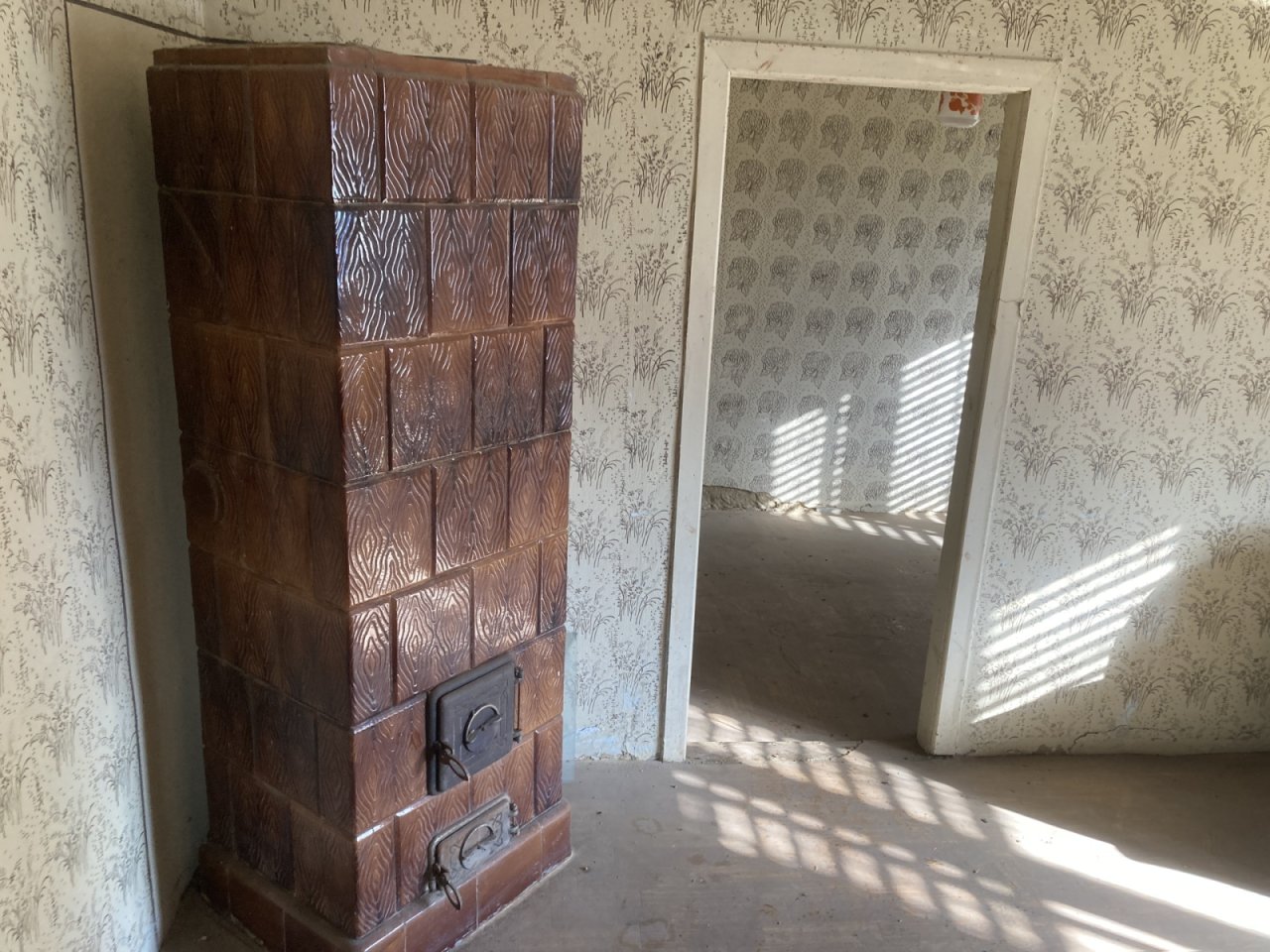 (ACA) Renovierungsbedürftiges Haus mit großem Grundstück &amp; Scheune (IMM529)