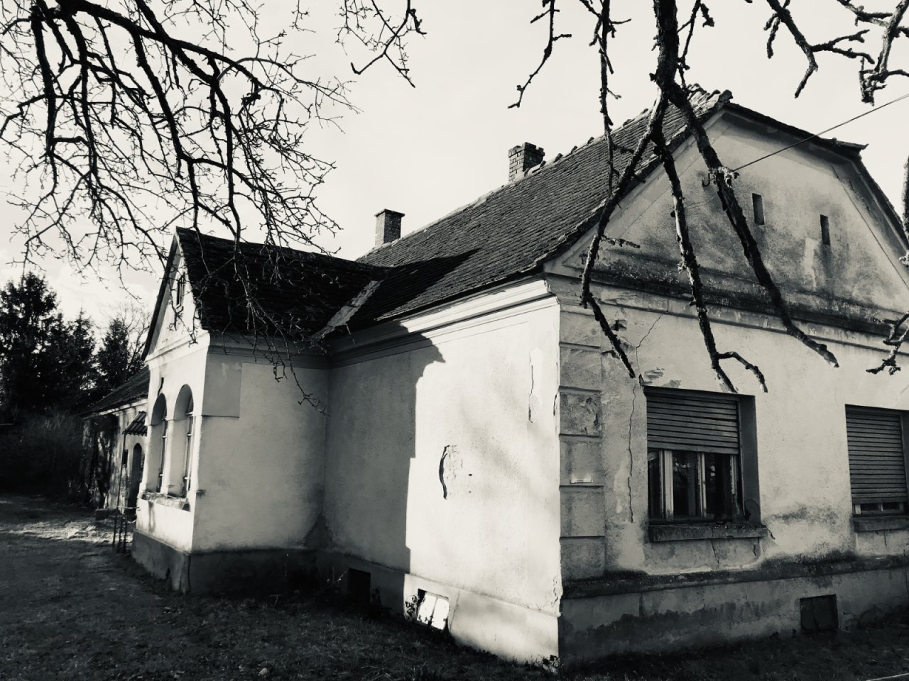 (ACA) Renovierungsbedürftiges Haus mit großem Grundstück &amp; Scheune (IMM529)