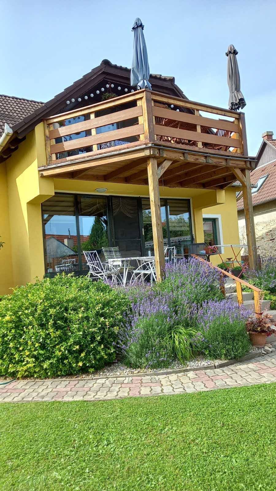 (AAA) Tolles Familienhaus mit Blick auf die Burg