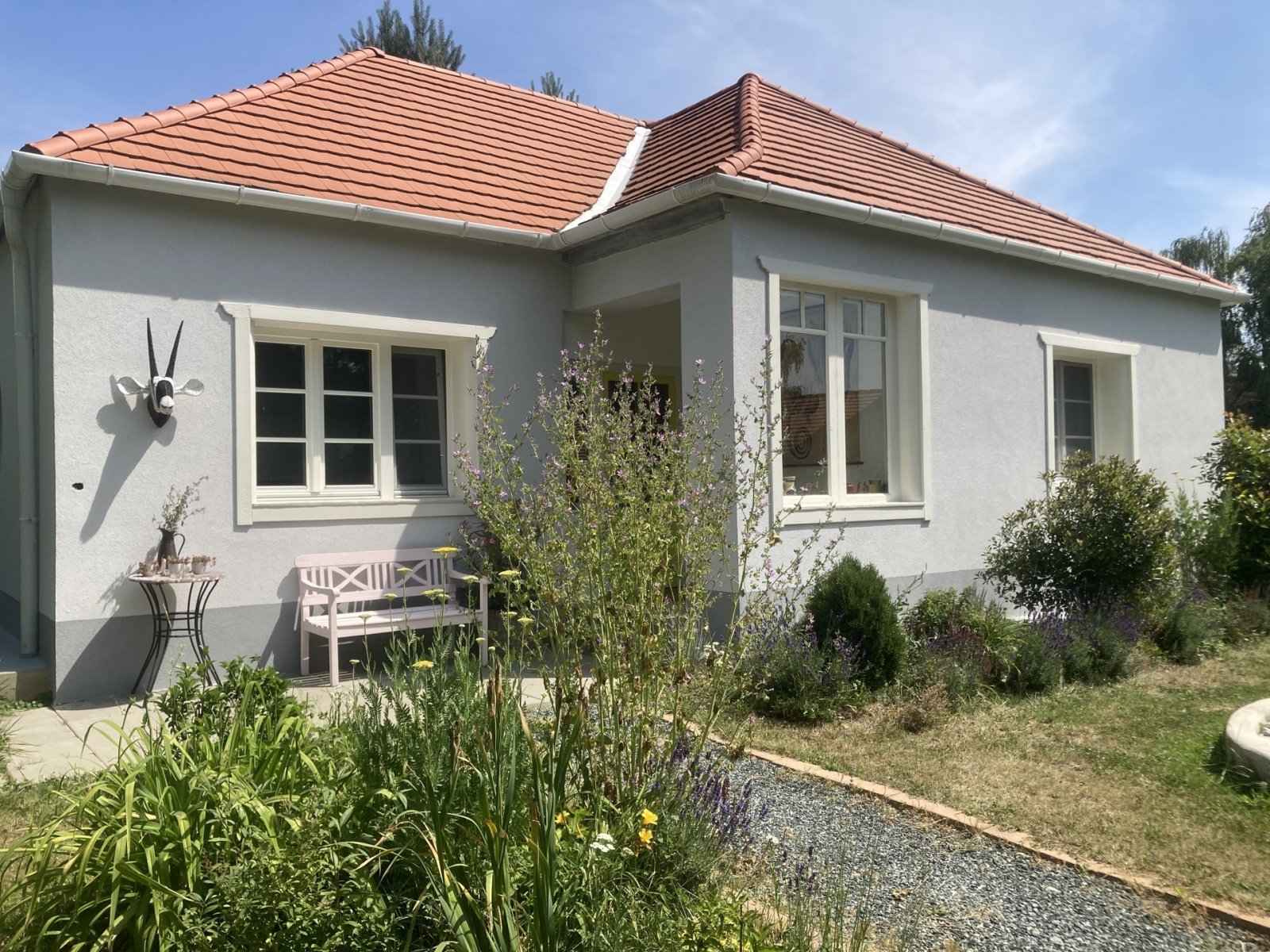 (AAA) Geschmackvoll eingerichtetes Einfamilienhaus in ruhiger Lage