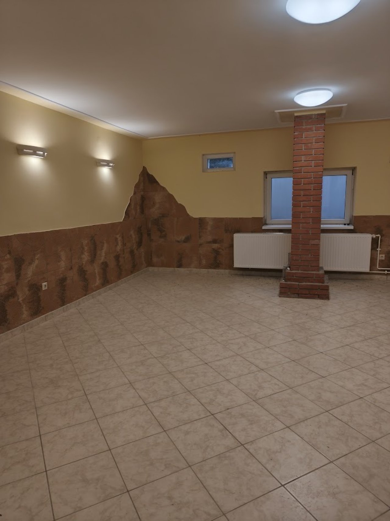 (AAA) Großes gepflegtes Familienhaus / Pension / Wohngemeinschaft (KK038)