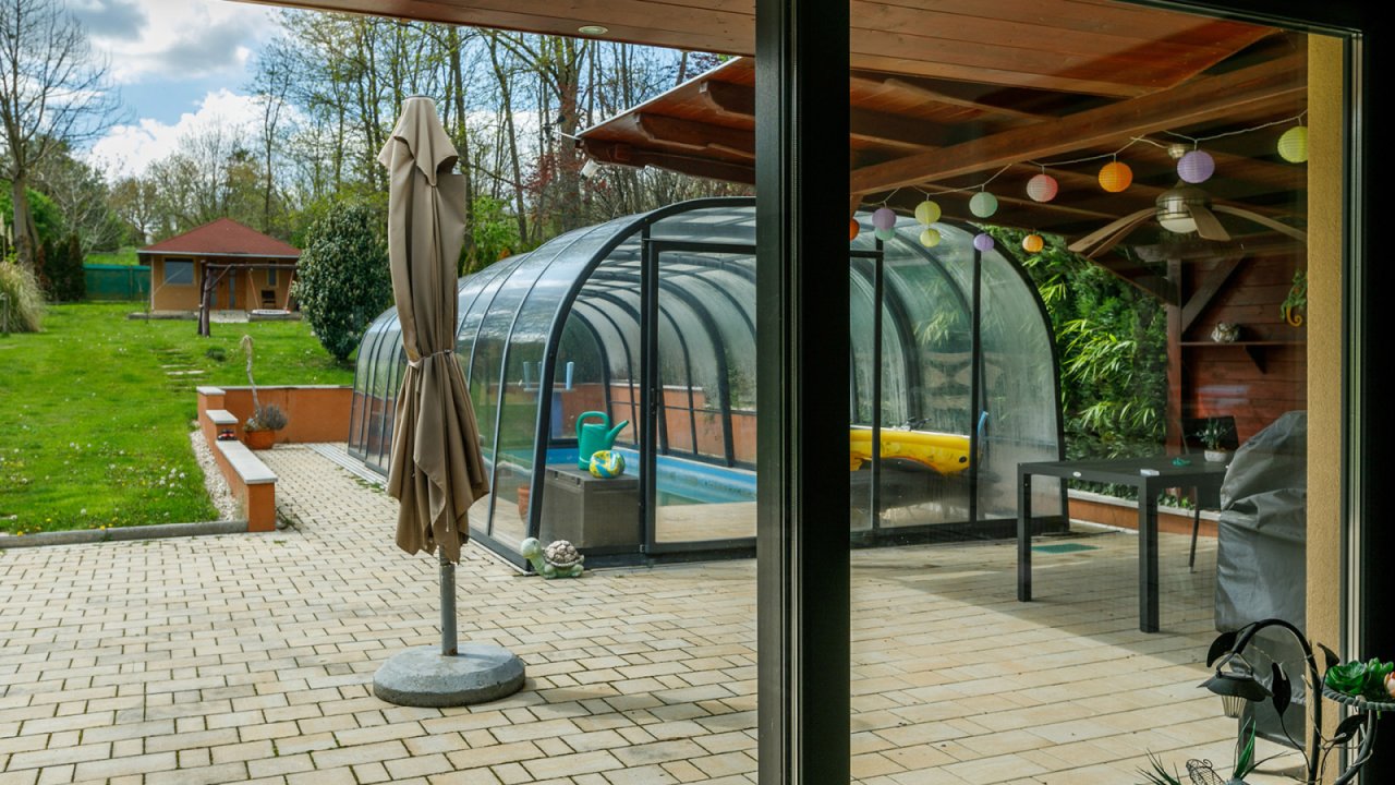 (AAA) Schickes Einfamilienhaus in ruhiger Lage bei Héviz (33859)