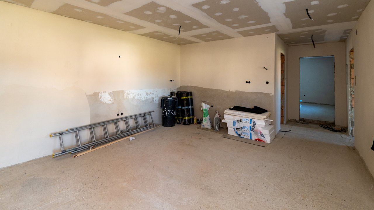 (AAA) In Renovierung befindliches Einfamilienhaus in ruhiger Lage (33861)