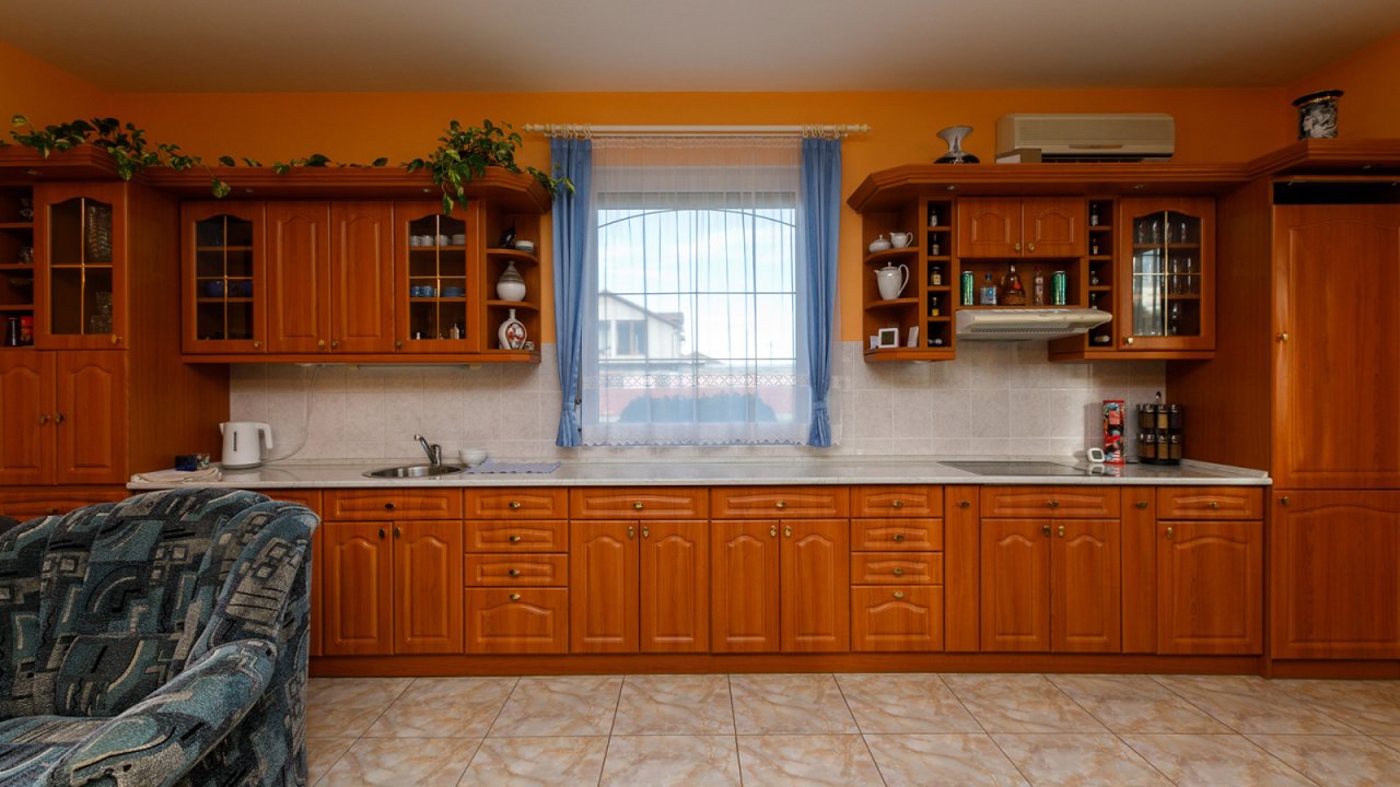 (AAA) Schöner Bungalow in gutem Zustand mit Panoramablick (33858)