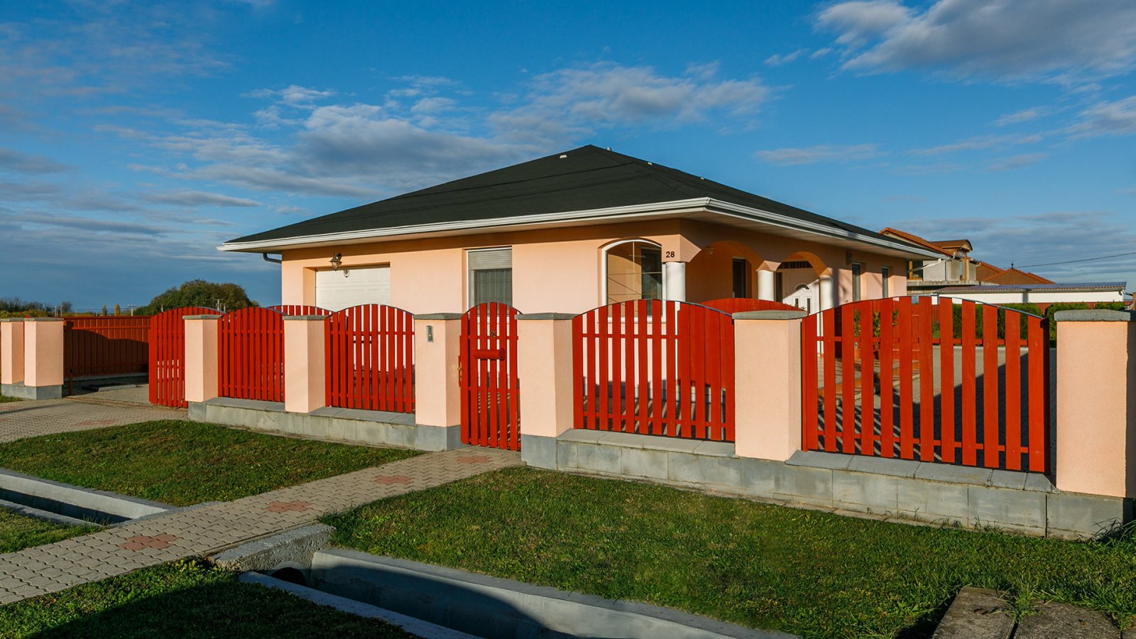 (AAA) Schöner Bungalow in gutem Zustand mit Panoramablick (33858)