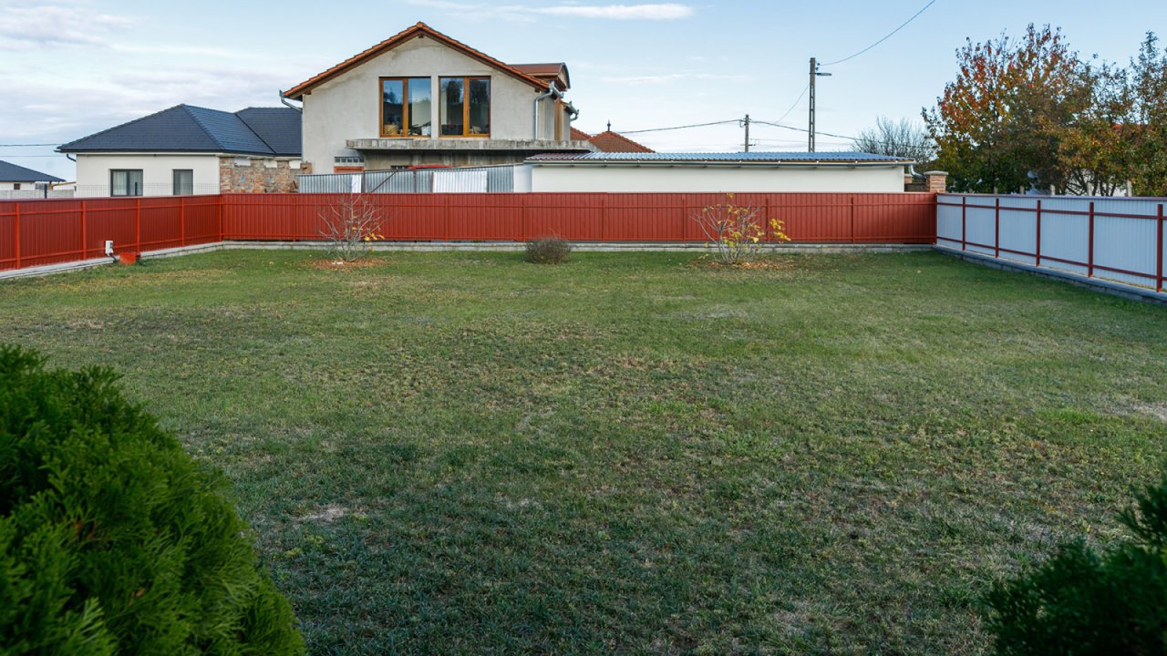 (AAA) Schöner Bungalow in gutem Zustand mit Panoramablick (33858)