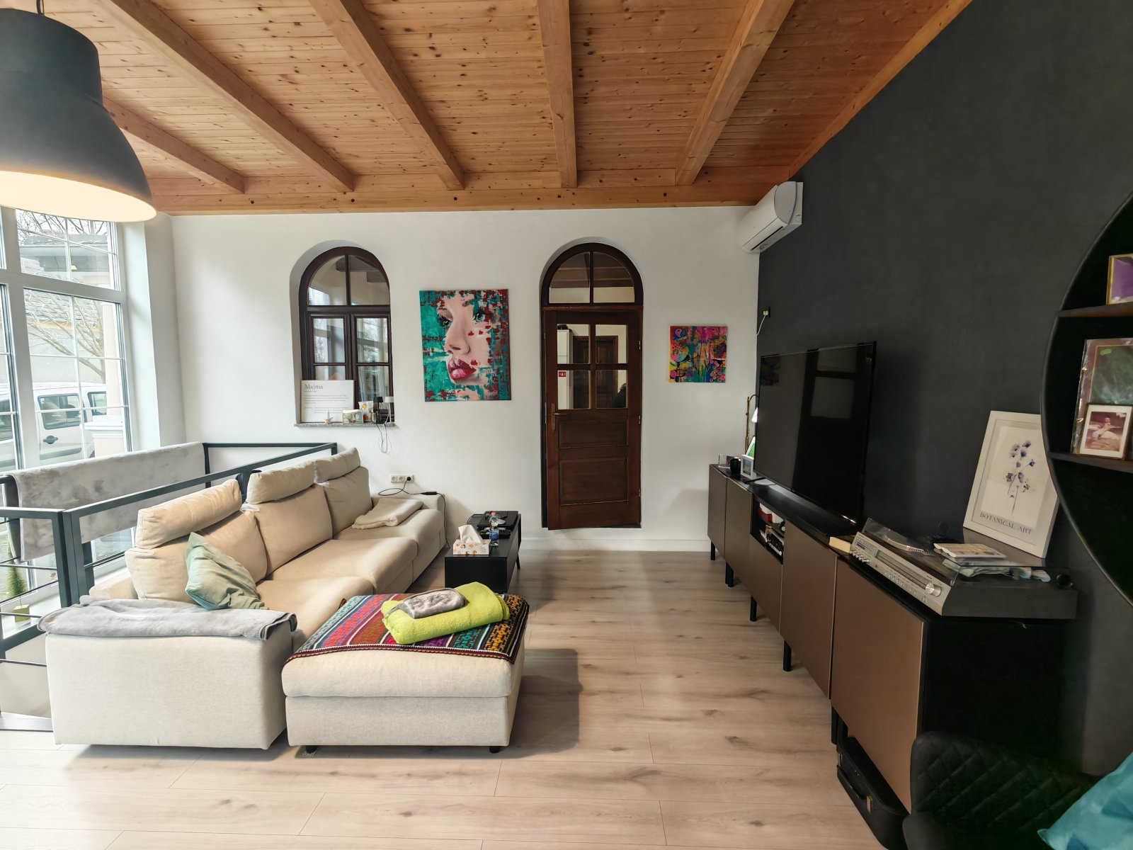 (AAA) Historisches Herrenhaus perfekt saniert mit Pool & Nebengebäuden im Thermalbad (CM253) — Wohnzimmer