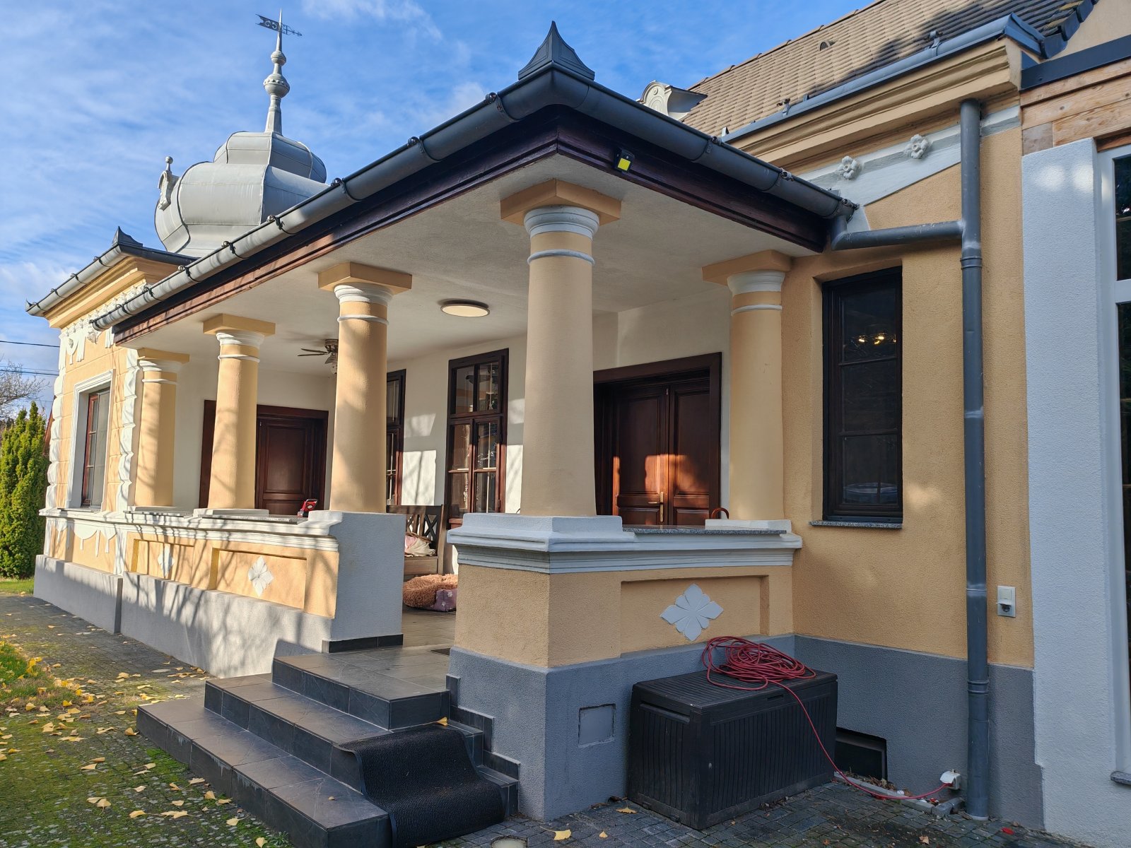 (AAA) Historisches Herrenhaus perfekt saniert mit Pool & Nebengebäuden im Thermalbad (CM253)