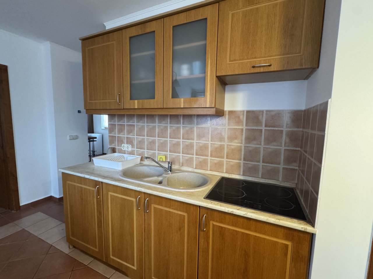 (AAA) Dachgeschoss-Wohnung im Villenpark des Schlosshotels (KEC03)