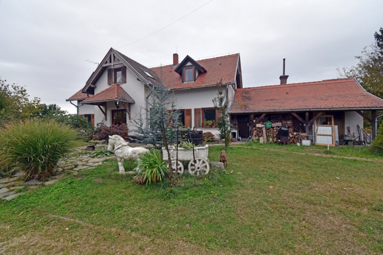 (BAA) Sehr schönes Landhaus &amp; 2 Apartments Nähe Thermalbad (FER1811)