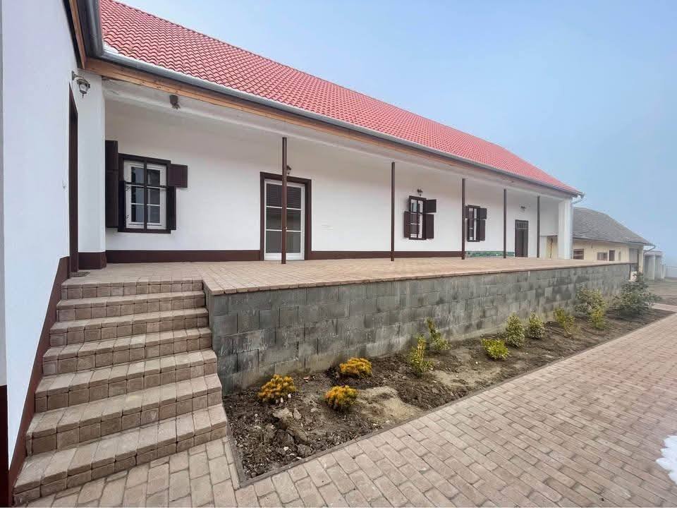 (AAA) Prachtig gerenoveerd landhuis