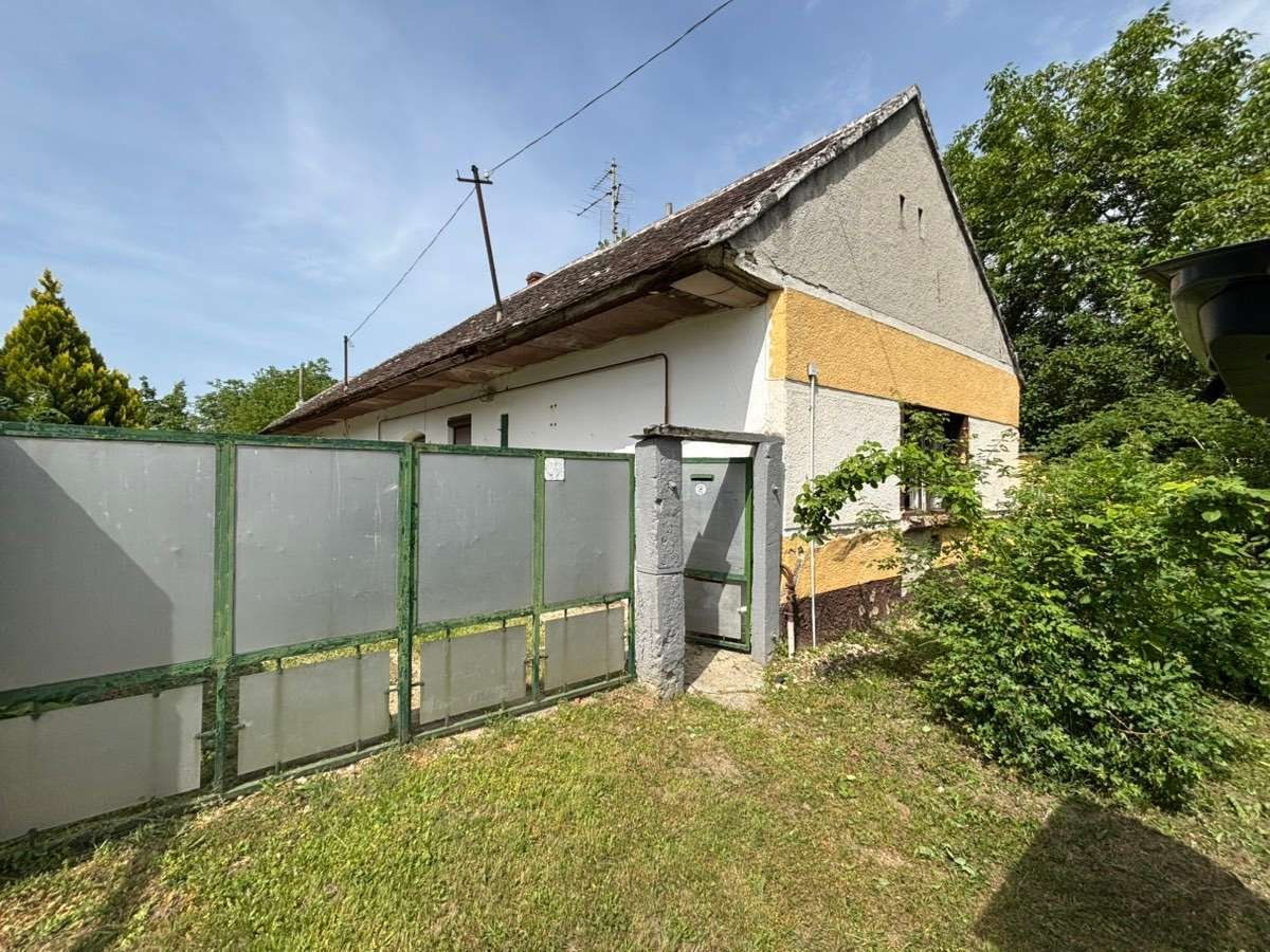 (ACA) Sanierungsbedürftiges Bauernhaus mit viel Potential bei Österreich