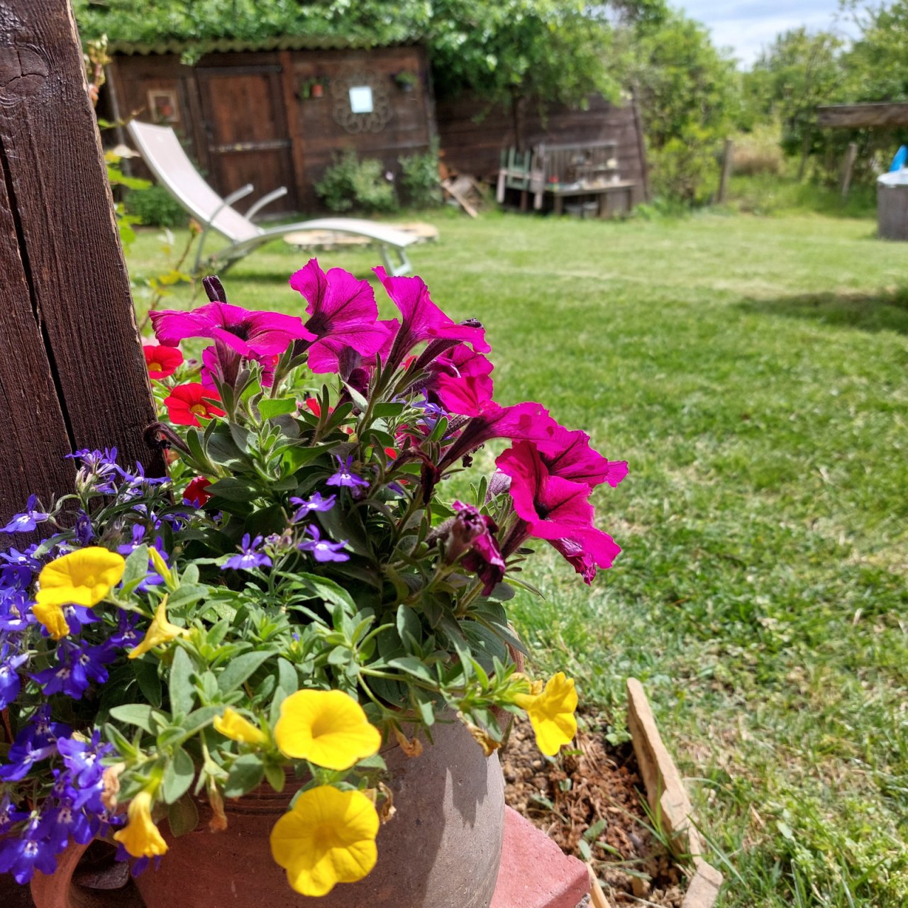 (AAA) Traumhaftes Anwesen für 2 Familien am Nordufer mit Balatonblick (CM192-2)