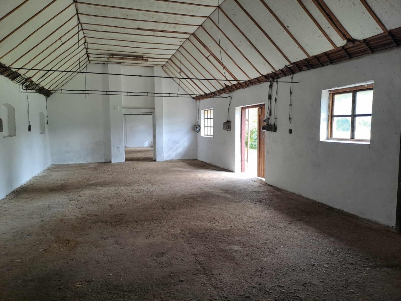 (AAA) Großes Familienhaus in wunderschöner Lage (FB2137)