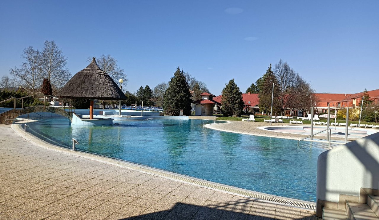 (A-A) Hervorragende Bau-Grundstücke am Thermalbad (CM255)