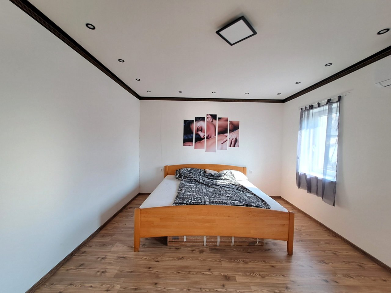 (BAA) Mehrgenerationenhaus mit schönem Grundstück (SIK06)