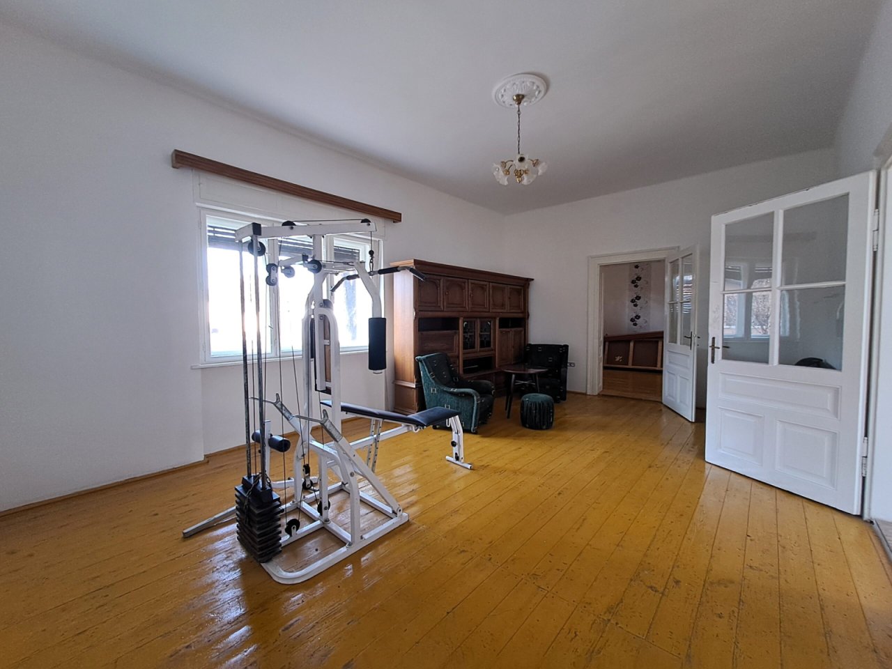 (BAA) Mehrgenerationenhaus mit schönem Grundstück (SIK06)