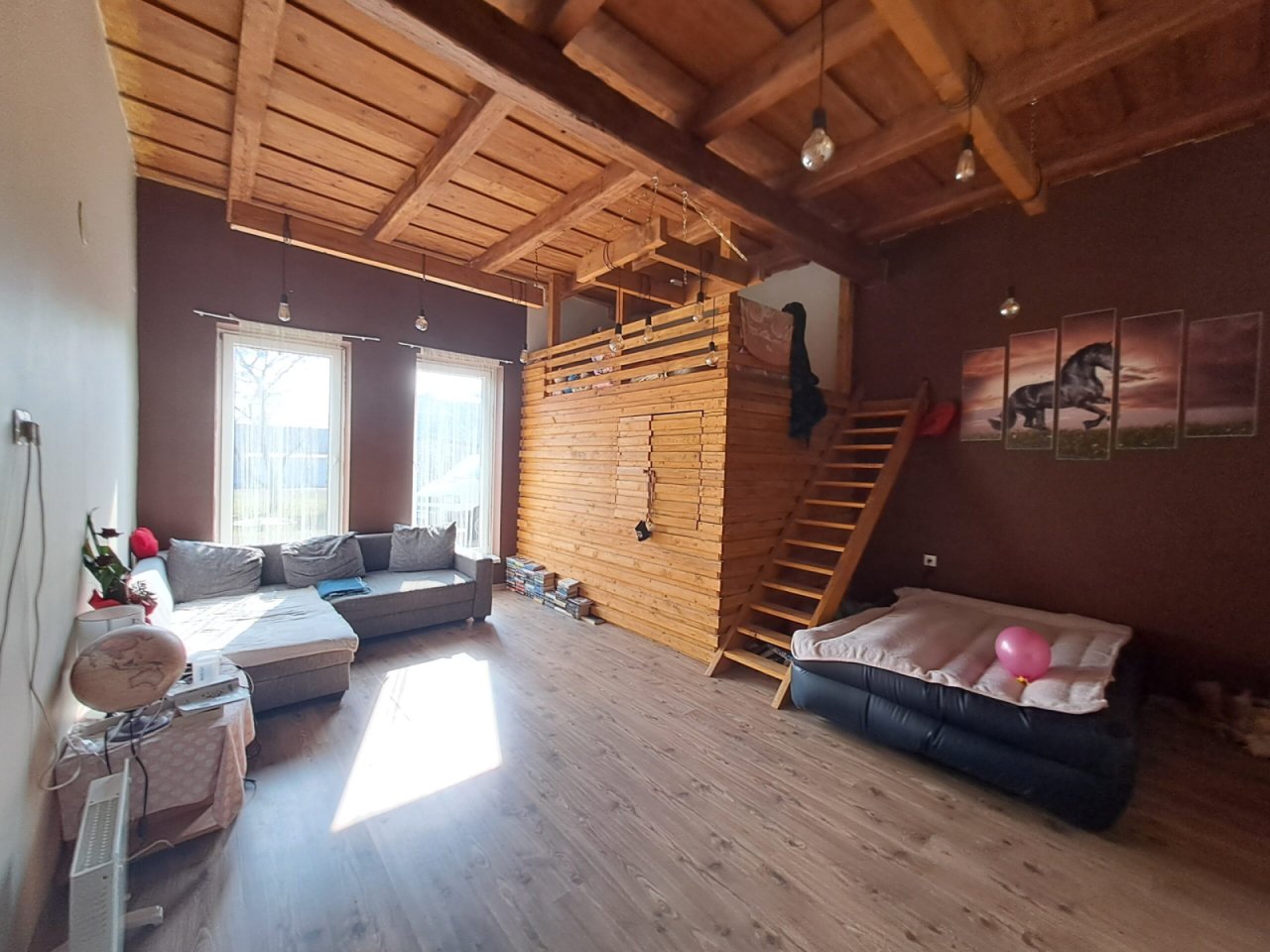 (BAA) Mehrgenerationenhaus mit schönem Grundstück (SIK06)