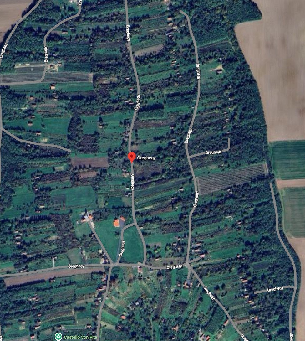 (A-A) Bebaubares, umzäuntes Grundstück in ruhiger Weinberglage