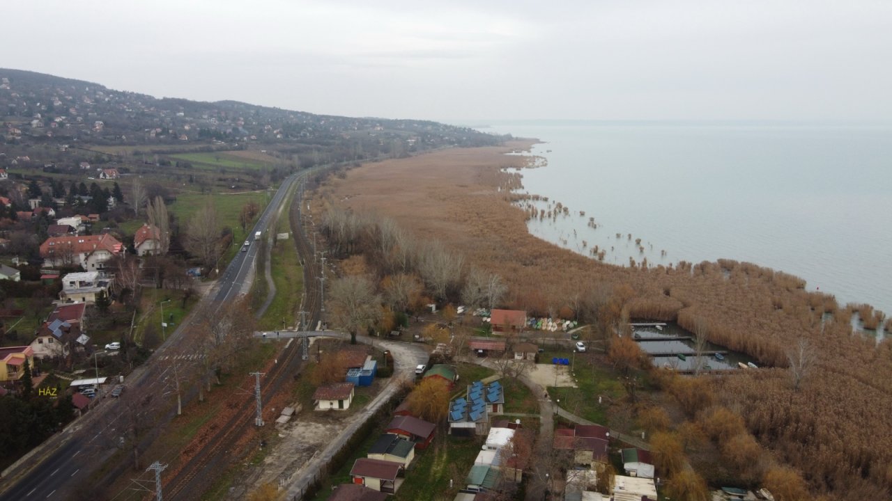 (AAA) Landhaus am Balaton mit Panoramablick für zwei Generationen (FB6009)