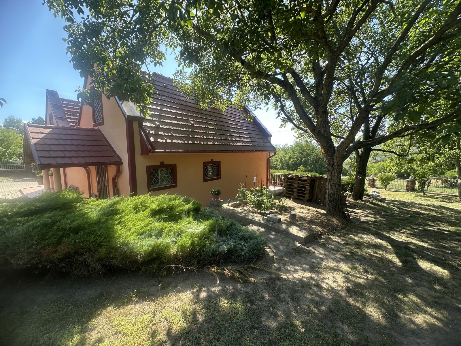 (AAA) Exklusives Investment in den Bergen von Badacsonytomaj