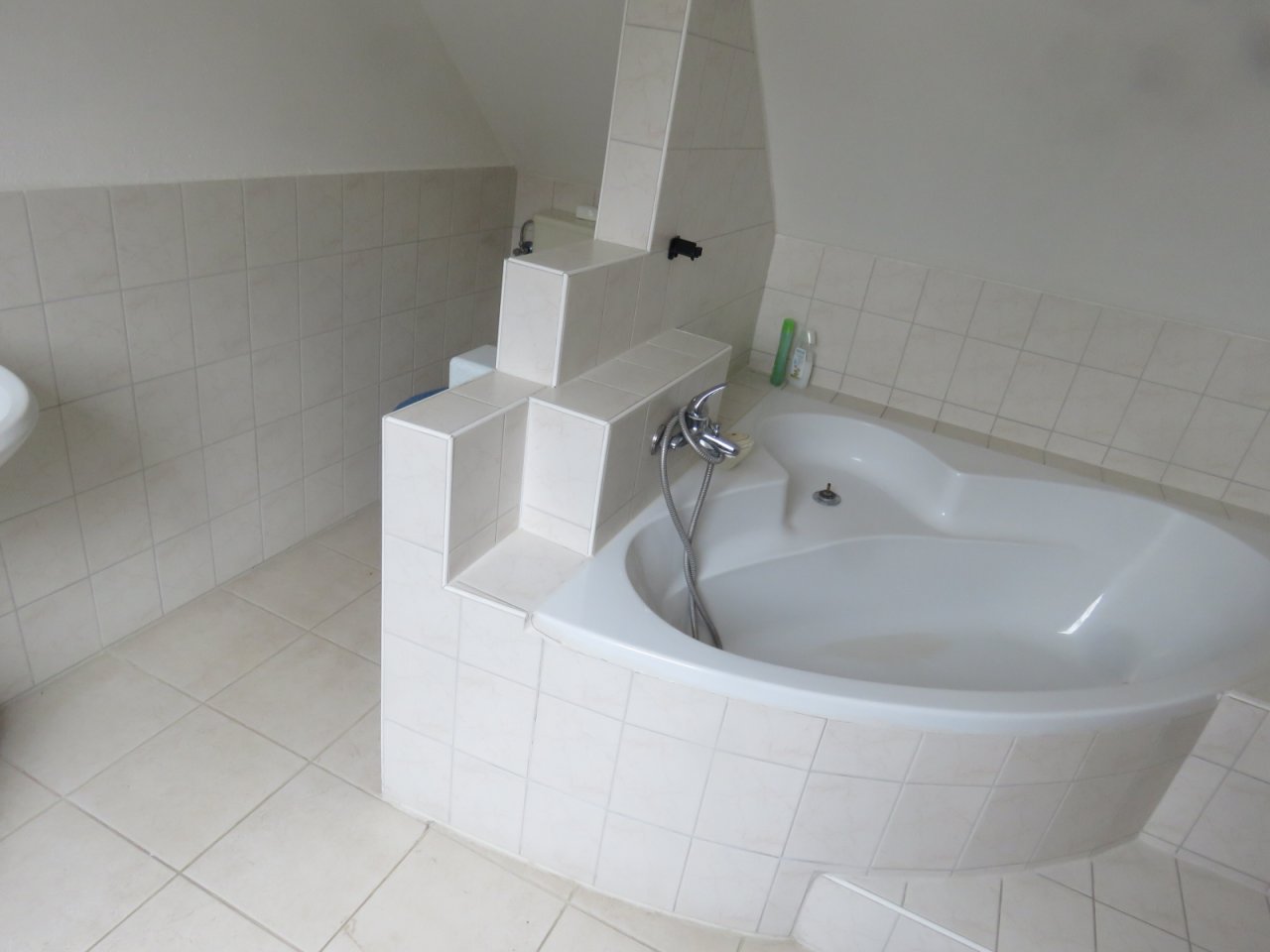 (AAA) Komplett renoviertes Weinberg-Landhaus Nähe Balaton (CM164-2)
