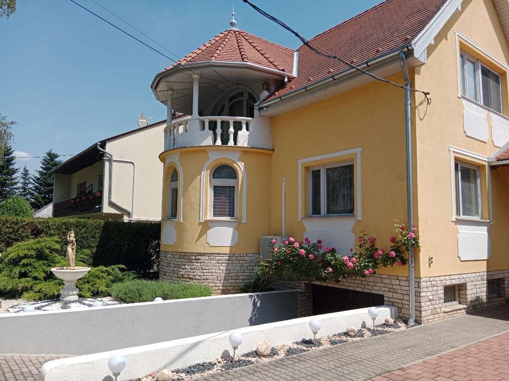 (AAA) Herrschaftliche Villa in Traumlage vom weltbekannten Thermalbad Héviz (WH5878)
