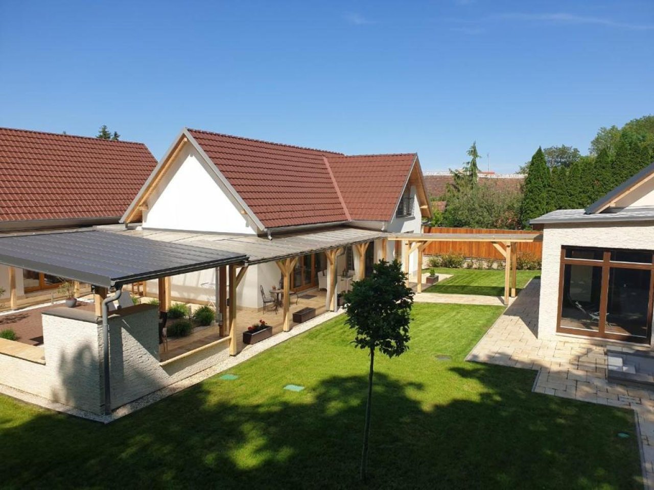 (AAA) Luxuriöses Seminar- oder Familienhaus mit Wellnessoase bei Österreich (IMM532)