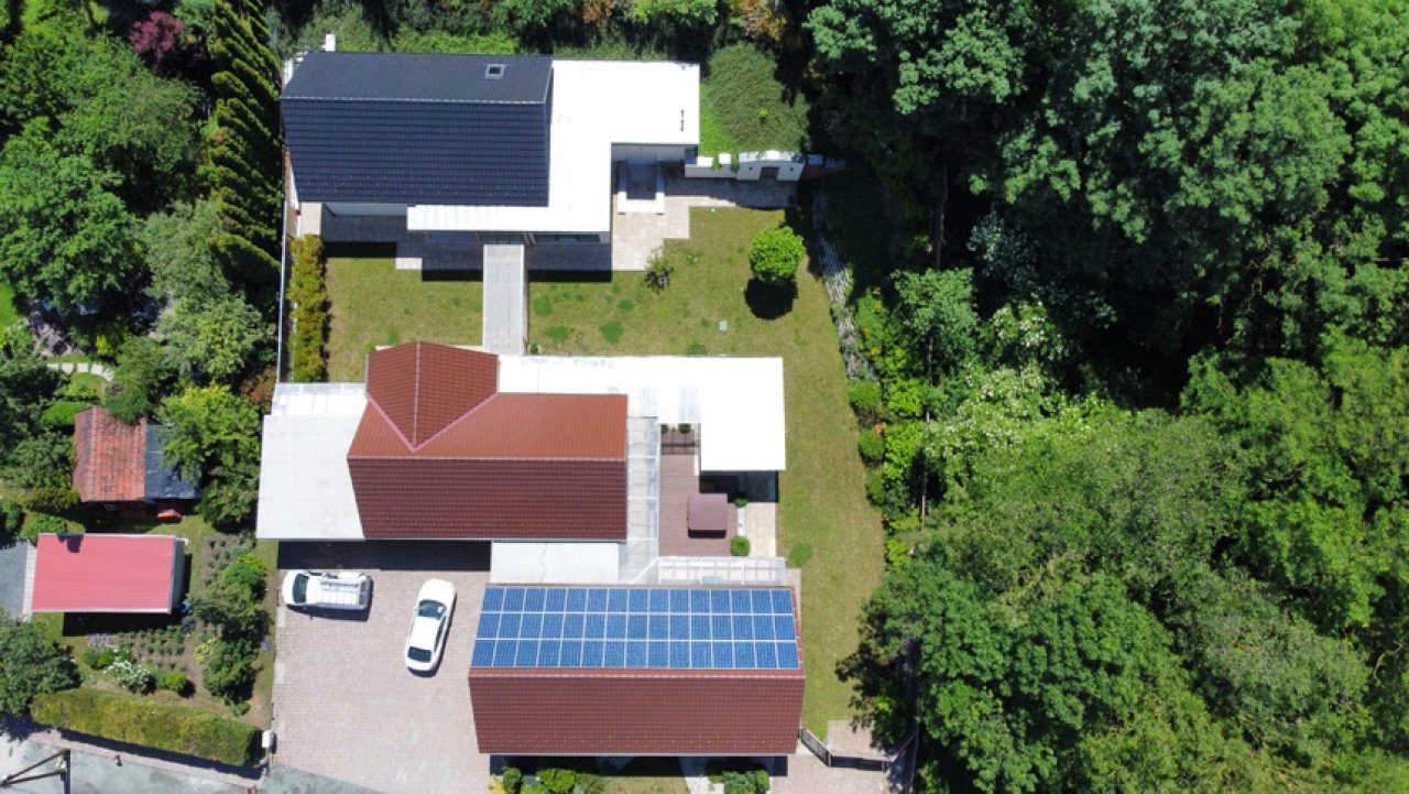 (AAA) Luxuriöses Seminar- oder Familienhaus mit Wellnessoase bei Österreich (IMM532)