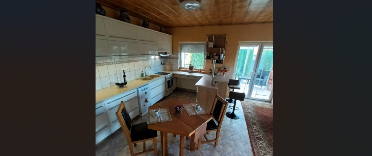 (AAA) Anspruchsvolles, zentral gelegenes Einfamilienhaus in excellentem Zustand (HGY8692)