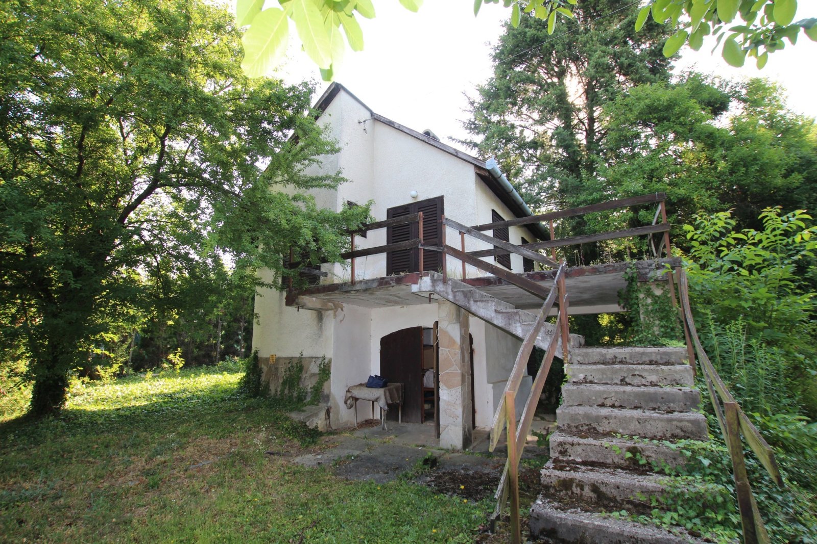 (ACA) Renovierungsbedürftiges Weinberghaus in einer tollen Lage Nähe Balaton
